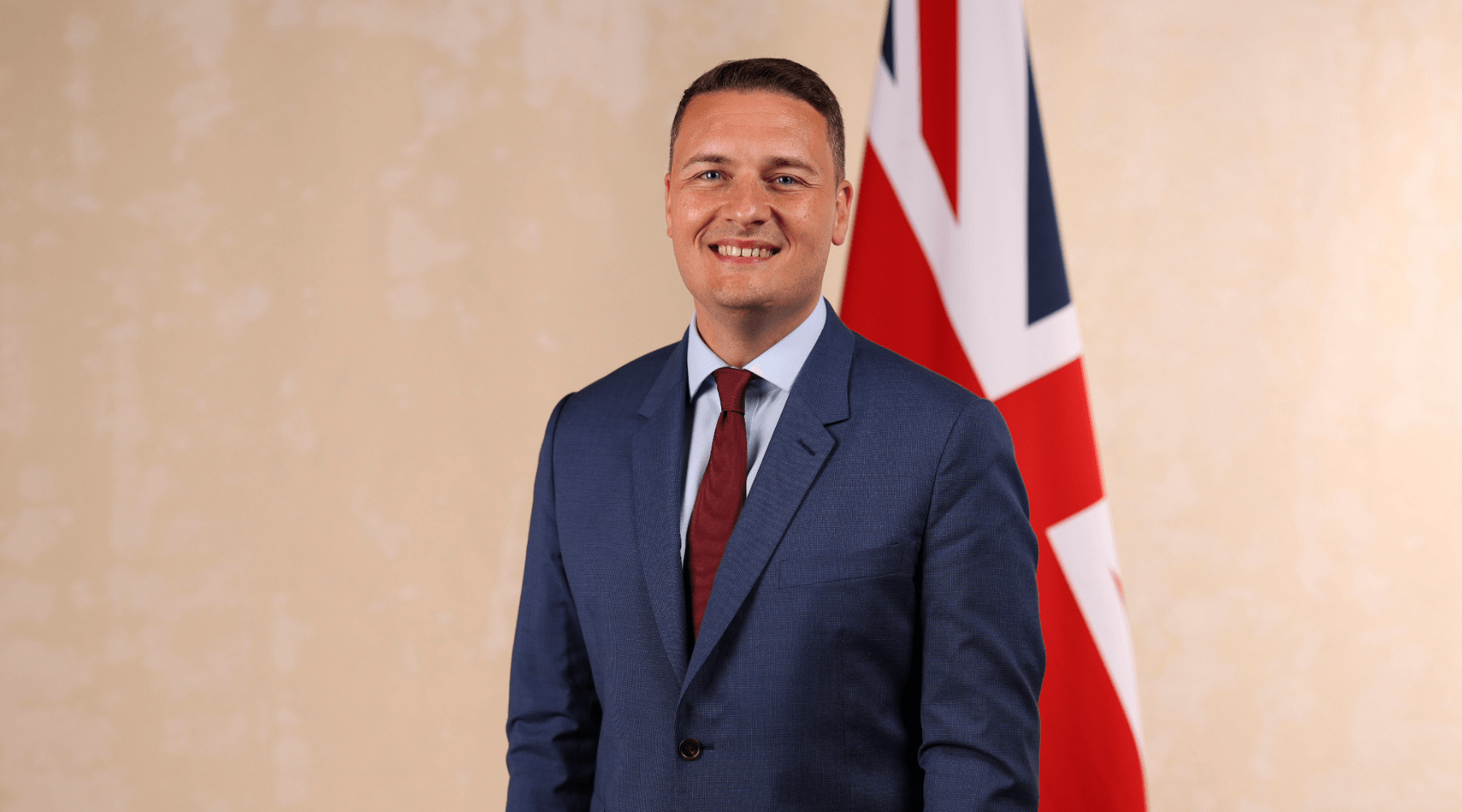 Health Secretary Wes Streeting - Calls for a national debate on outdoor smoking regulations.